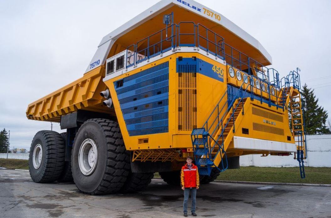 big dumper truck